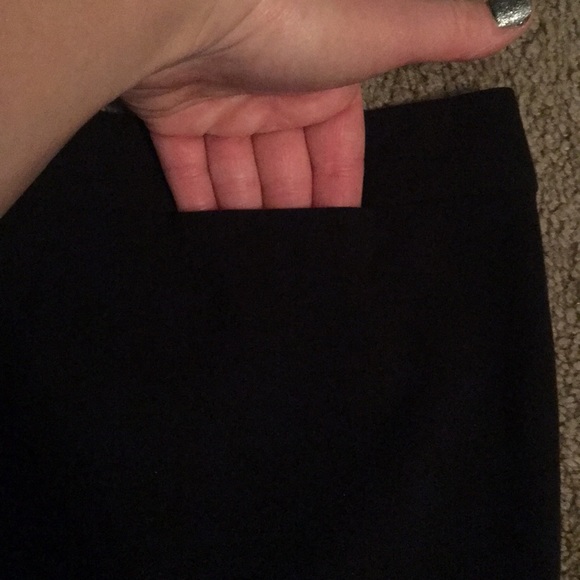 Adorable simple black mini skirt. - Picture 4 of 4